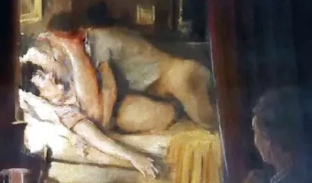 Esbelta mujer joven metiendo su coño en el baño noelia culiando