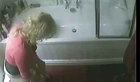 De culiando de perrito cerca, que las chicas están en el chat de sexo
