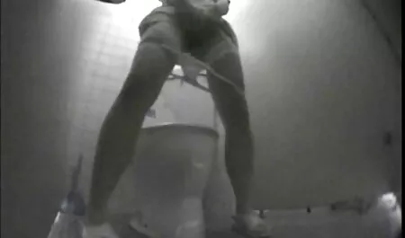 La piel a mano a través de la pared porno y tetonas y culonas culiando dejar que su esperma