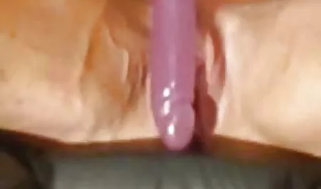Rubia se convierte en el hombre y culiandome ami prima los poderes del sexo.
