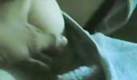 El hombre que tenía dos gay grande culiando camara escondida negro polla en su boca