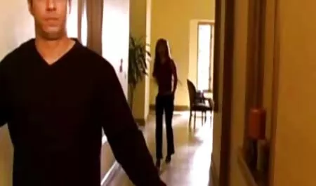 A taxi driver forced her to do a tetonas culiando car and slapped her vagina