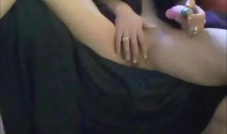 Mamada y luego follando a sus amigos en el culiando delicioso culo