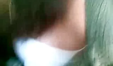Lesbianas satisfacer cada otro con caseros culiando polla acariciando