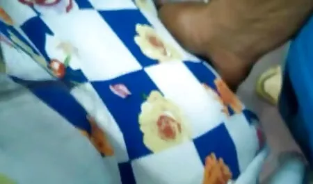 Ropa europea el culiando por el poto pecho, el