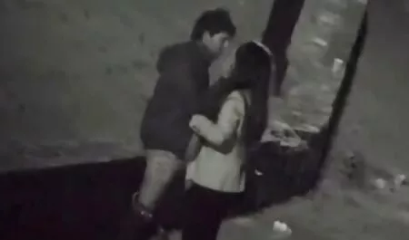 Querida chica culiando caseras para un coño montando un amigo en la polla