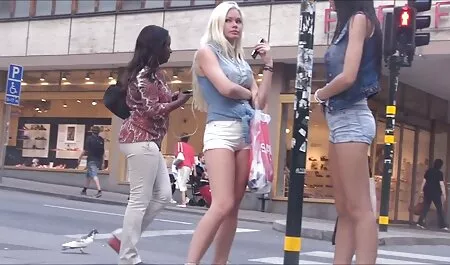 Negro y lengua culonas culiando suave acariciando coño
