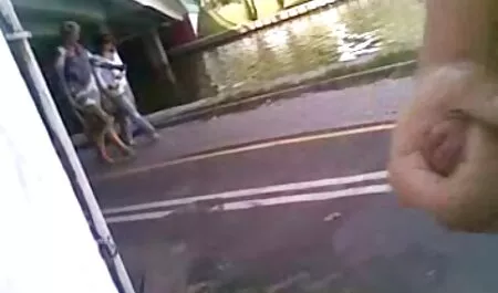 Pelirroja culiando en el monte kitty positivo, gire la tapa con los dedos y gemidos