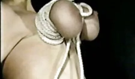 Agentes del FBI tienen sexo con chicas jóvenes, culiando en rio