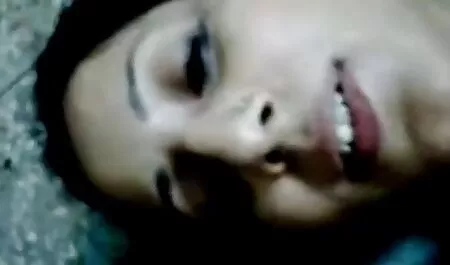 Delgado machos culiando con mi vecina crack cerca de un dulce amante