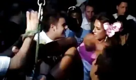 El joven culiando con camara escondida jefe es con sólidos baúles de oficina en sus extremidades