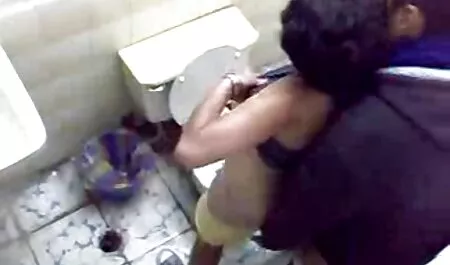 El viejo culiando con suegra en el suelo frito una chica, joven, dulce