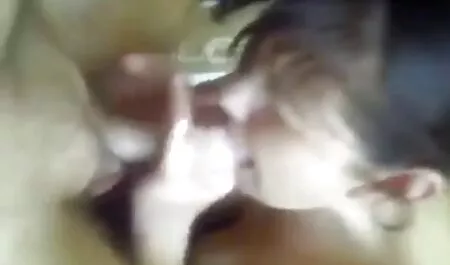 Un cuidado acarició su sombrero culiando con la esposa de mi amigo