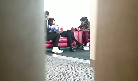 Y los dos jóvenes con culiando virjen lazos a una polla,