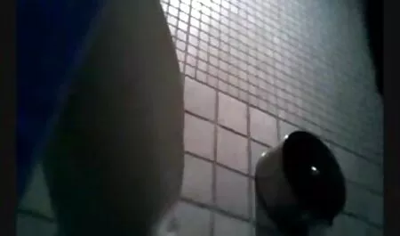 Rocco golpeando y culiando a mi ahijada su coño.