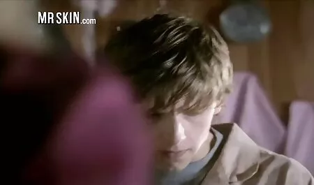 Ella es un miembro joven. bien culiada